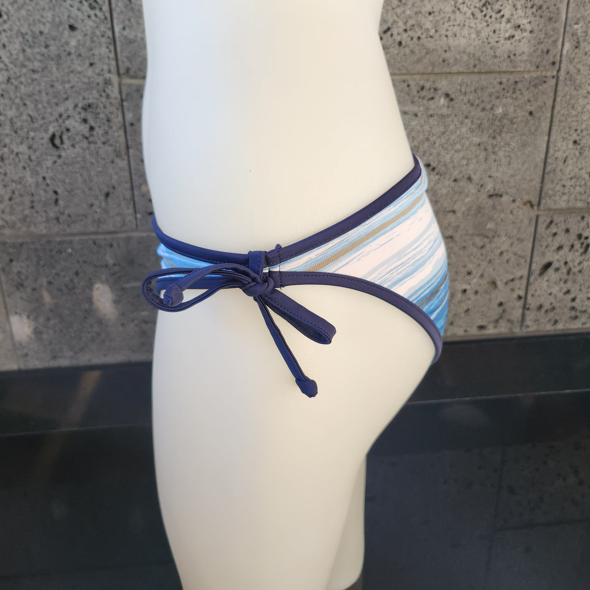 Loco Boutique Waterfall Removable Bow-2