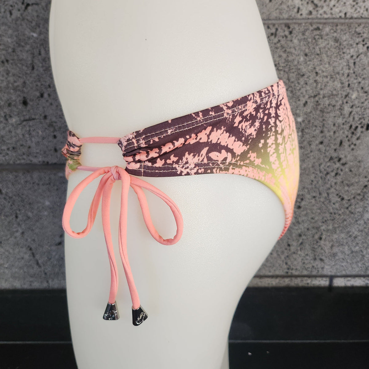 Loco Boutique Bandana Keyhole Gather-1