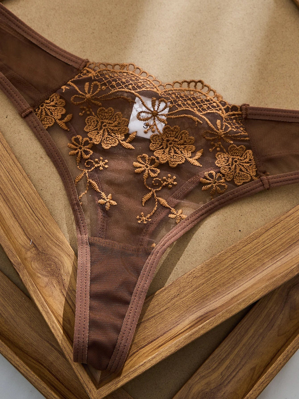 Floral embroidered lingerie set - product image 19