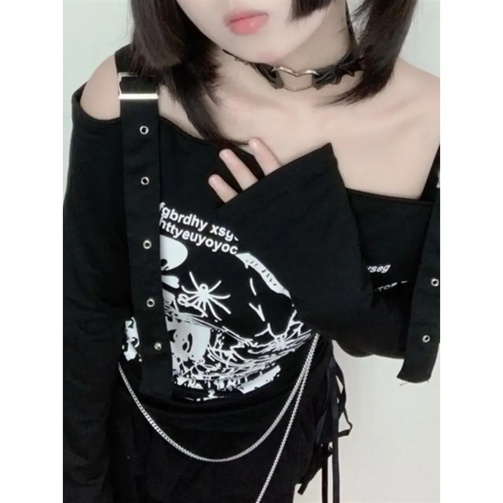 Women's Gothic Skull Off-Shoulder Tee - product image 4